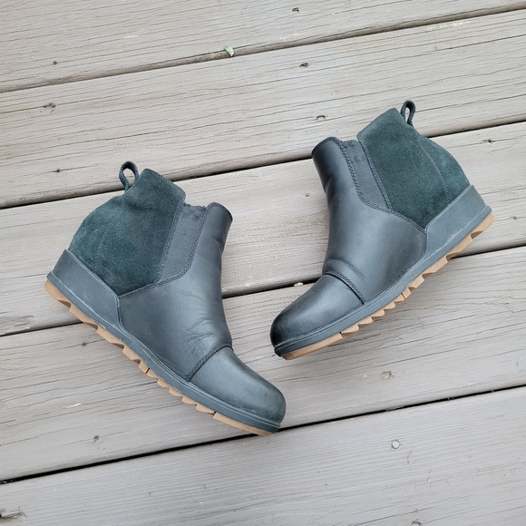 Sorel Evie Waterproof Black Leather Suede Pull-On Ankle Chelsea Boots Booties 11 - Picture 2 of 8